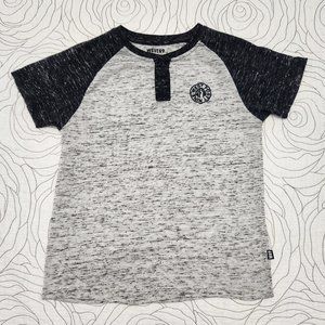 FREE W/ BUNDLE [M] Heathered Gray Tee